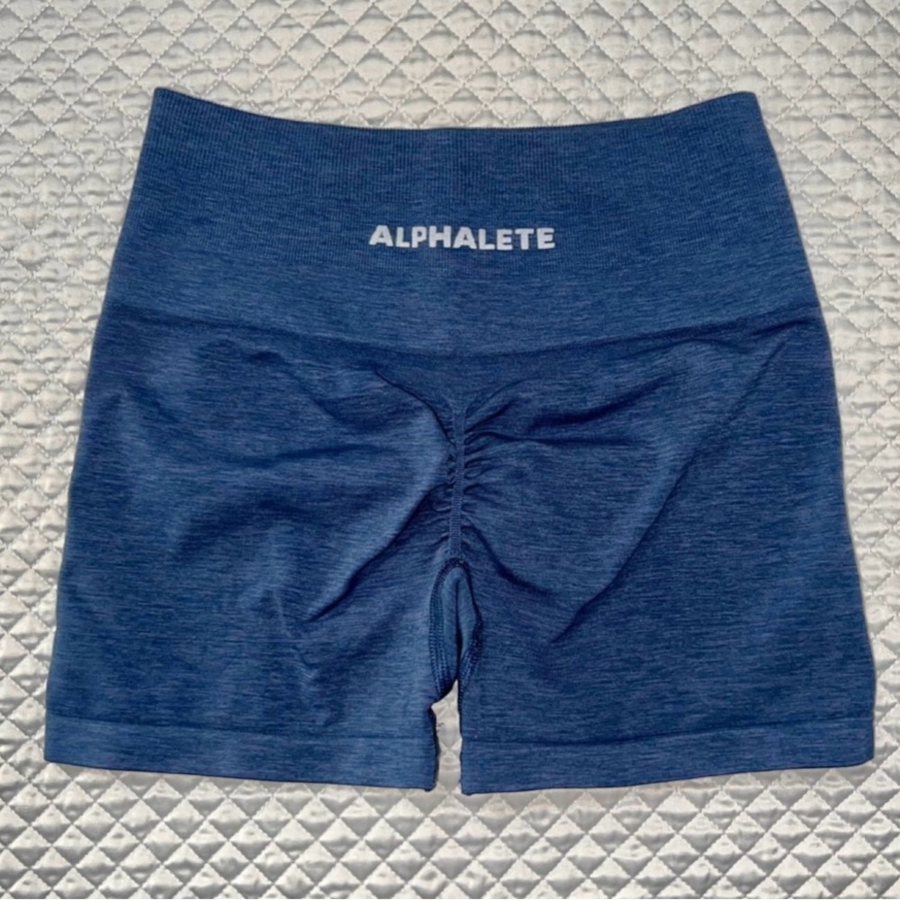 *RARE* Alphalete Amplify Shorts “Oceania” size XS inseam 3.5”